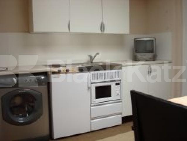 			new instruction, 2 Bedroom, 1 bath, 1 reception Flat			 Adelaide Road, BELSIZE PARK NW3